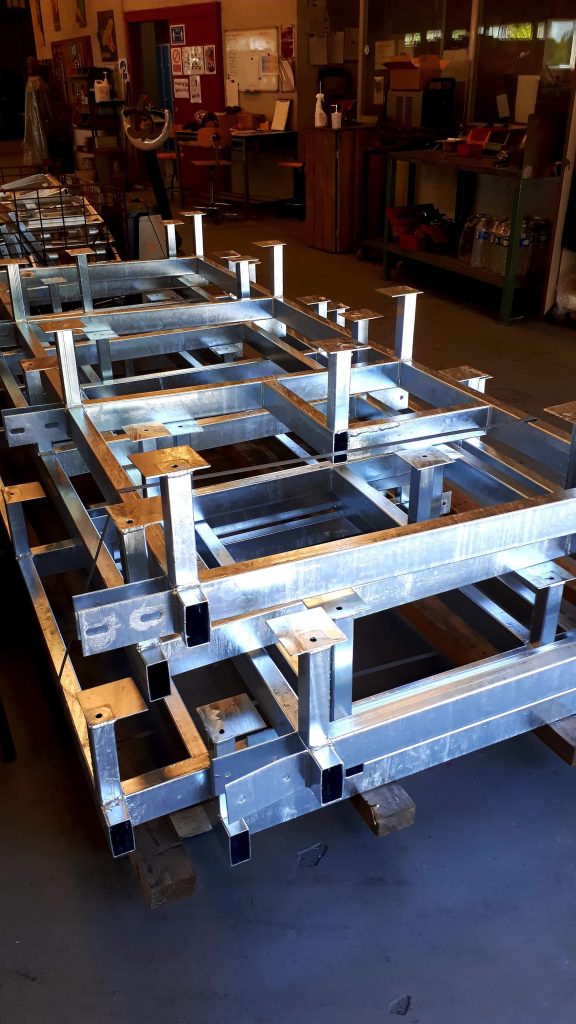 Travaux de l’atelier métallerie de l’ESAT de Vitré
